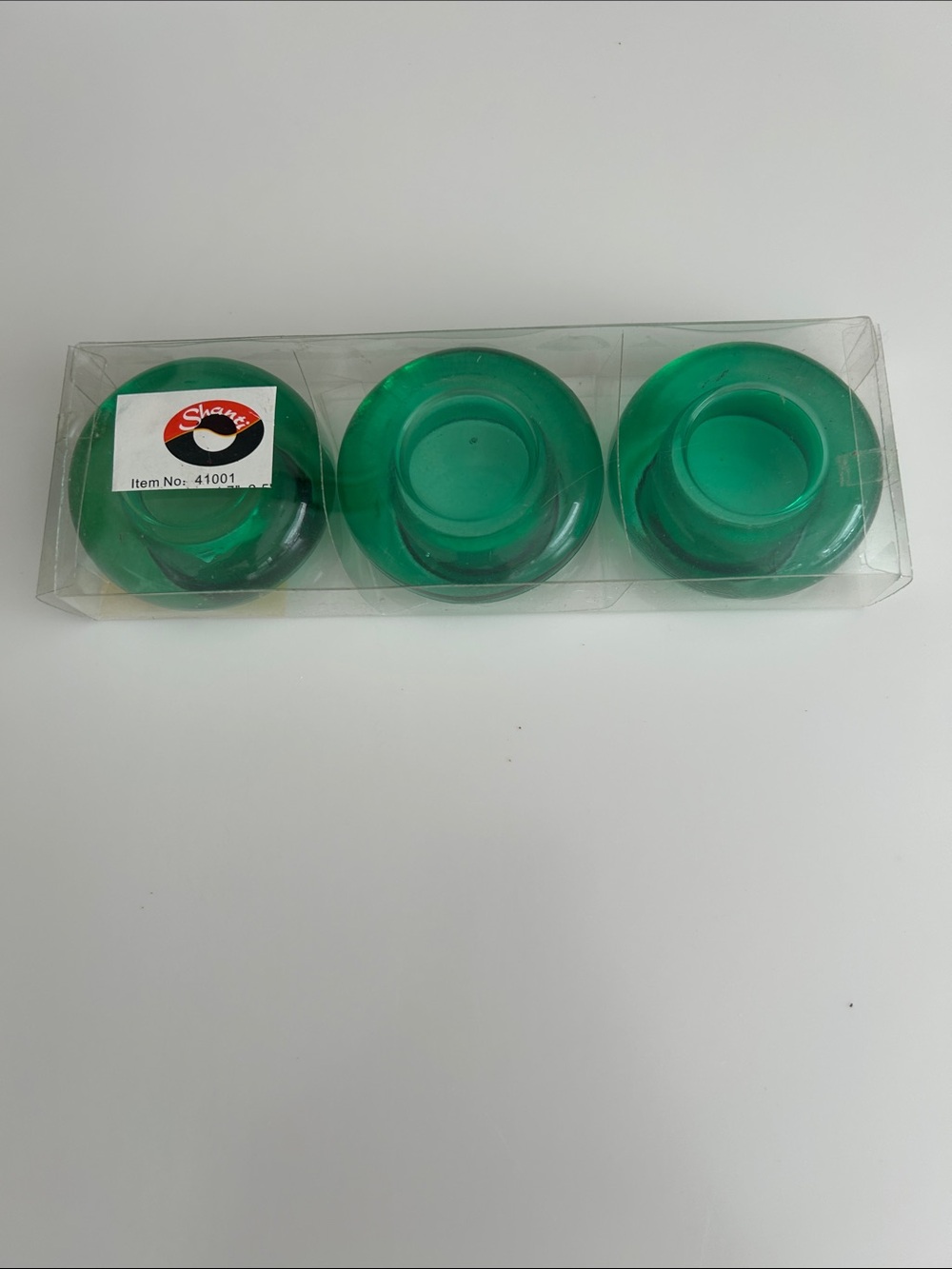 Set of 3 Green Glass Tealight Holders
Great for christmas decor